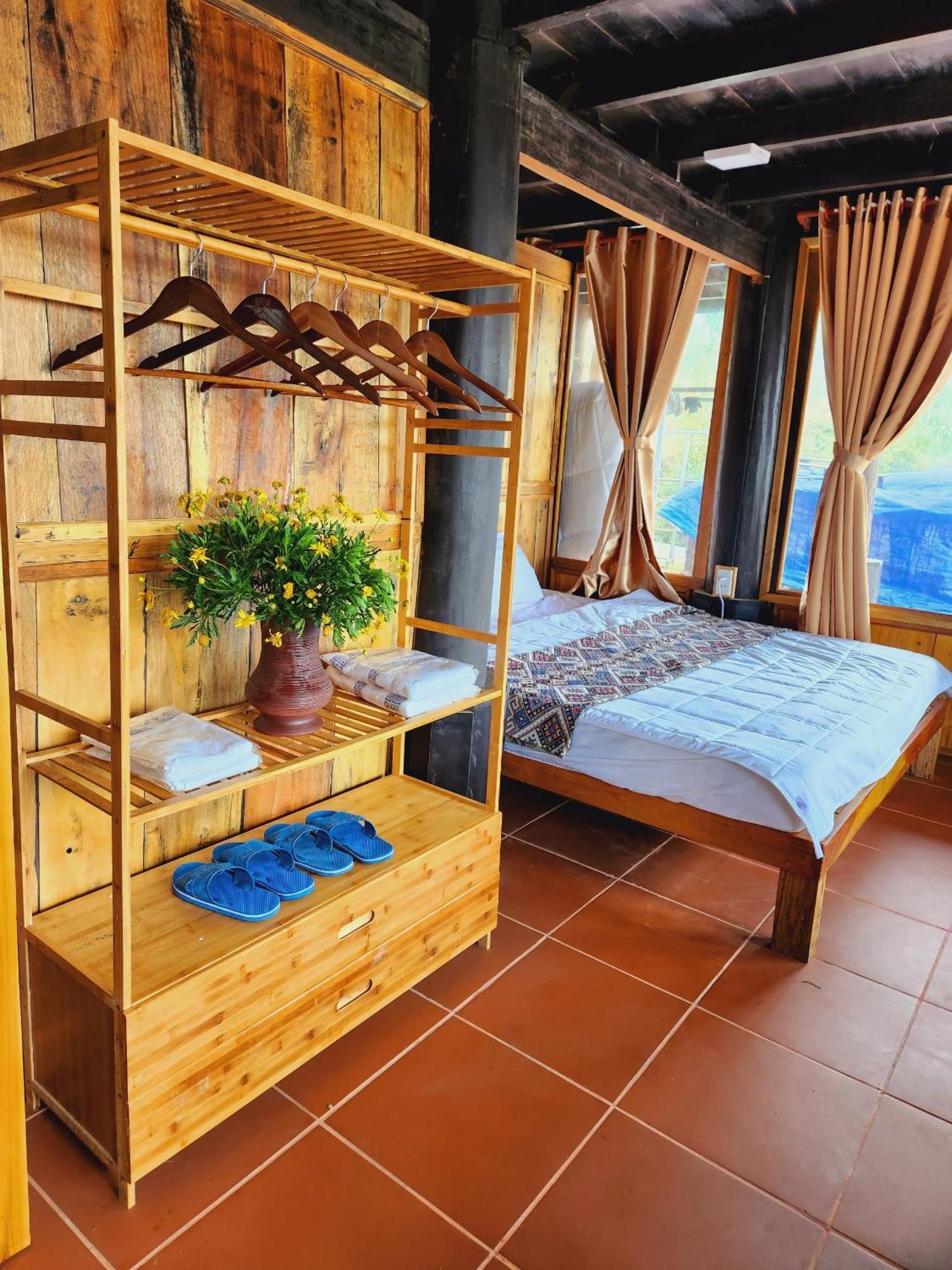 Ngu Chi Son Trekking Sapa Hotel Exterior photo