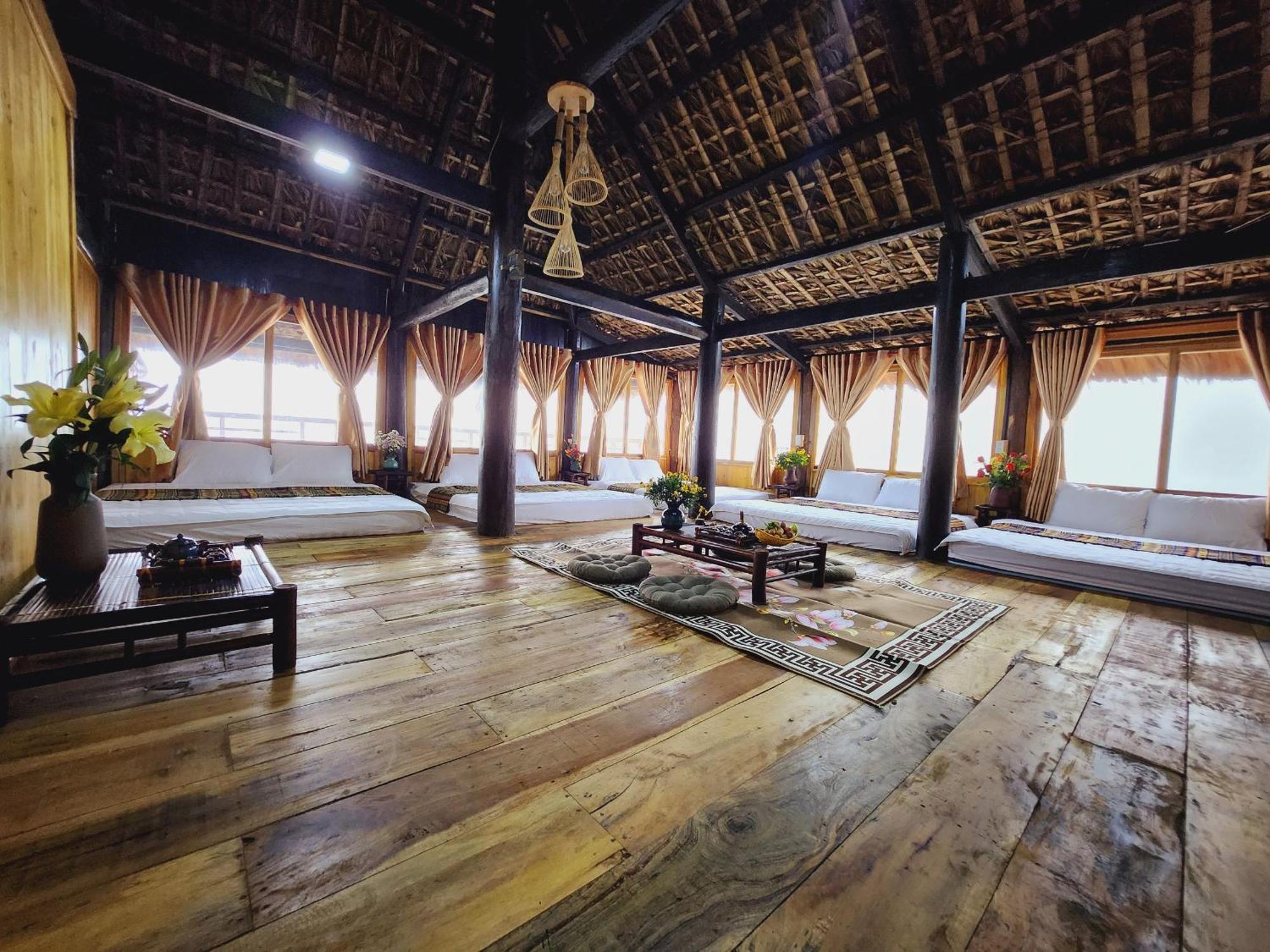 Ngu Chi Son Trekking Sapa Hotel Exterior photo