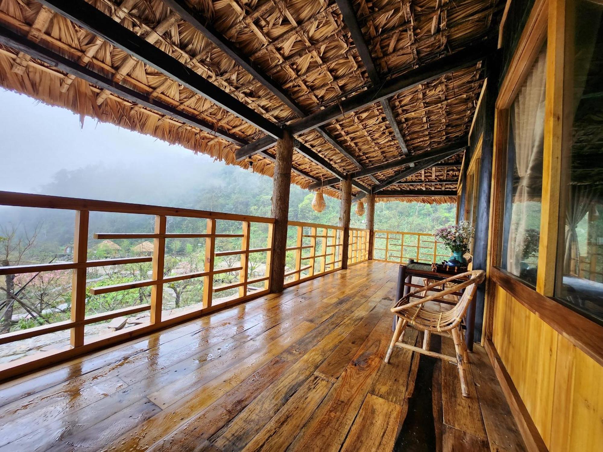 Ngu Chi Son Trekking Sapa Hotel Exterior photo